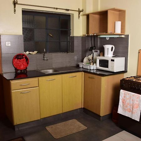 Minimalistic Studio Apartments Найробі Екстер'єр фото